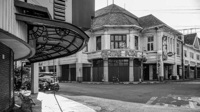 Sejarah Kota Bandung: Dari Permukiman Sunda hingga Kota Metropolitan